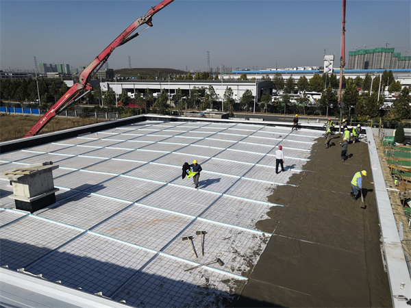 松下万宝屋顶施工